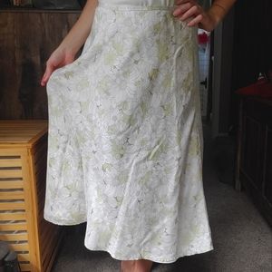 Vintage Silk Floral Midi/Tea Length Skirt 😗
